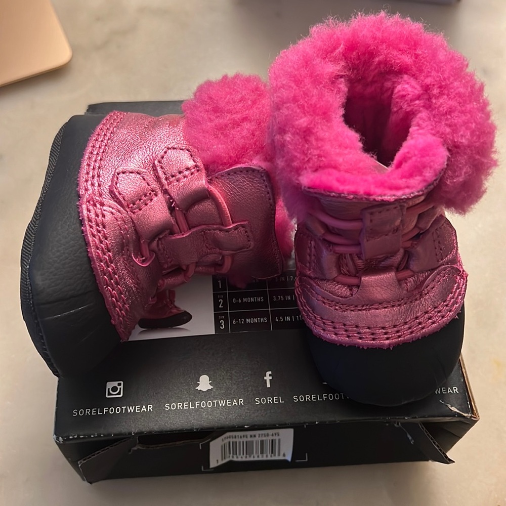 Sorel Caribootie, Infant size 3, pink ice/black